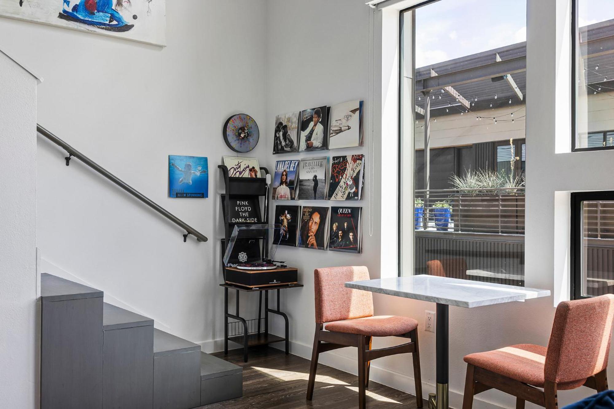 Holly House Apartment Austin Room photo